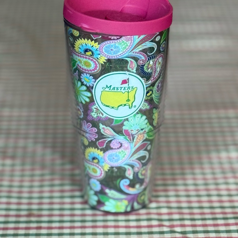 Masters Paisley Tumbler with Pink Lid